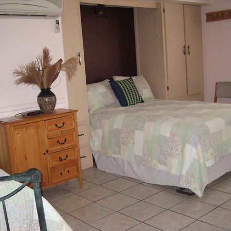 توسن Mon Ami Bed And Breakfast المظهر الخارجي الصورة